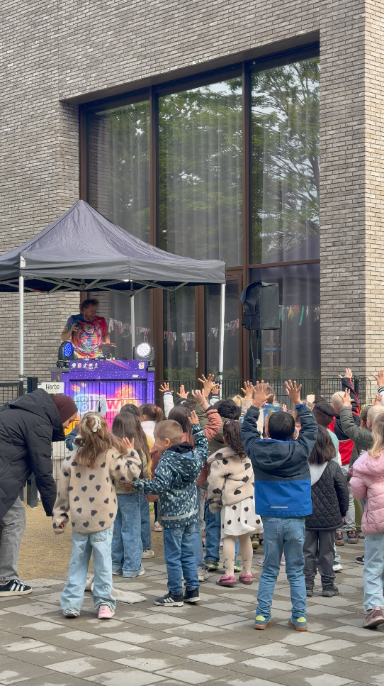 Kids DJ Parel Parade
